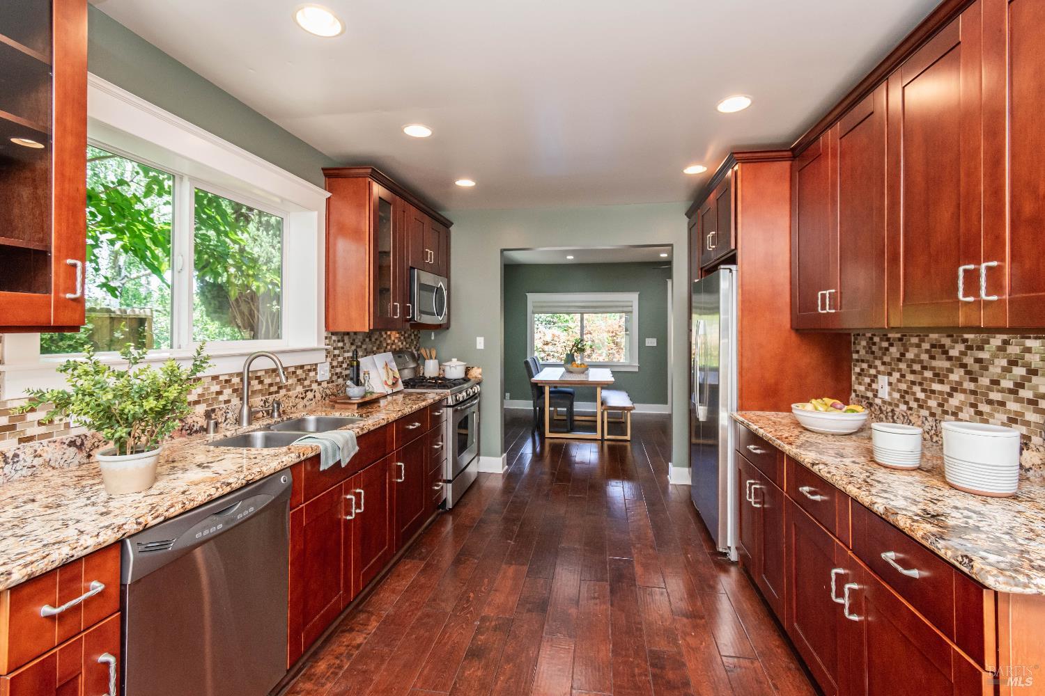 Detail Gallery Image 19 of 53 For 225 Berna Ave, Napa,  CA 94559 - 3 Beds | 2/1 Baths