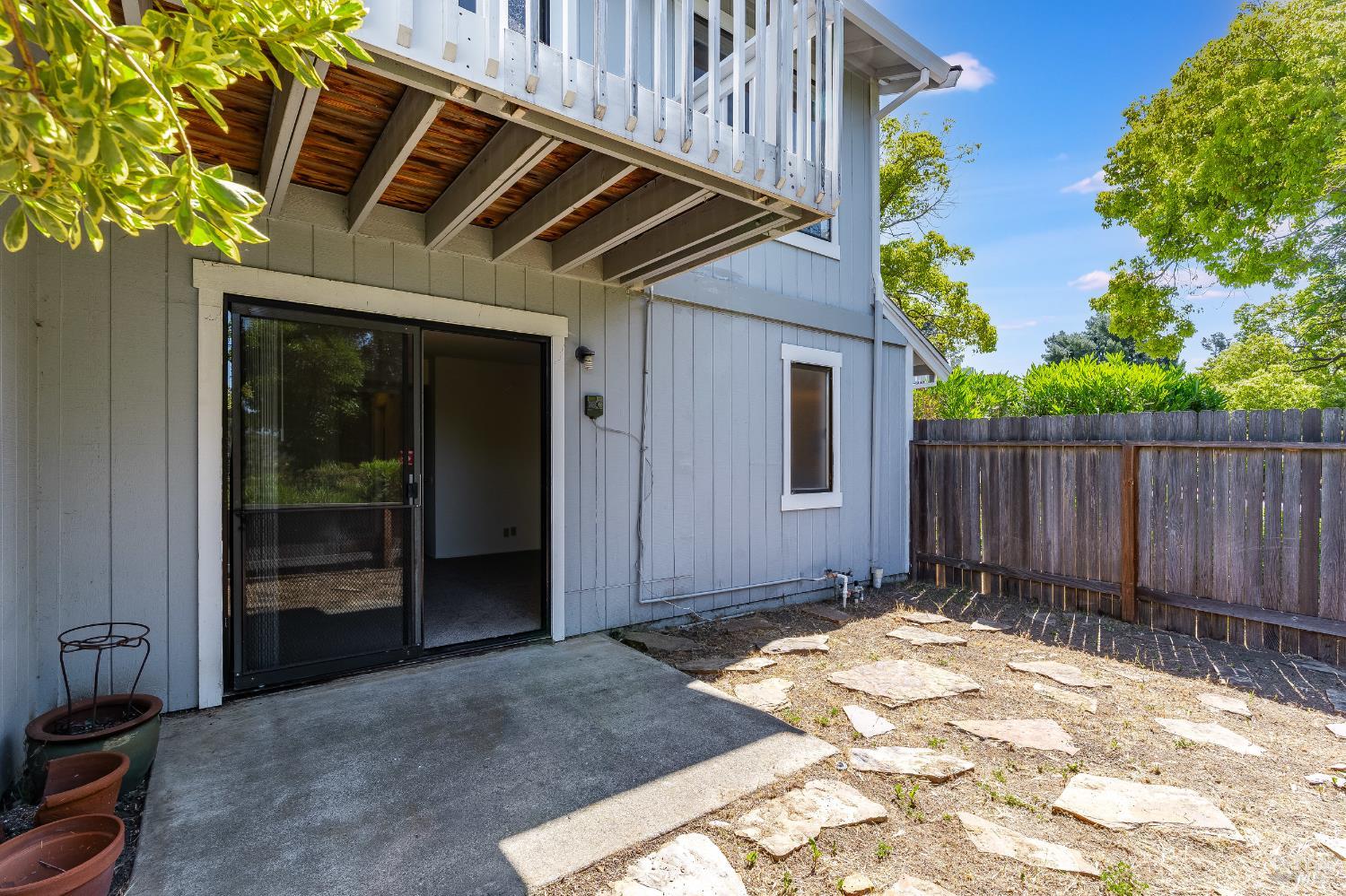 Detail Gallery Image 26 of 33 For 2000 Clearview Cir, Benicia,  CA 94510 - 3 Beds | 2/1 Baths