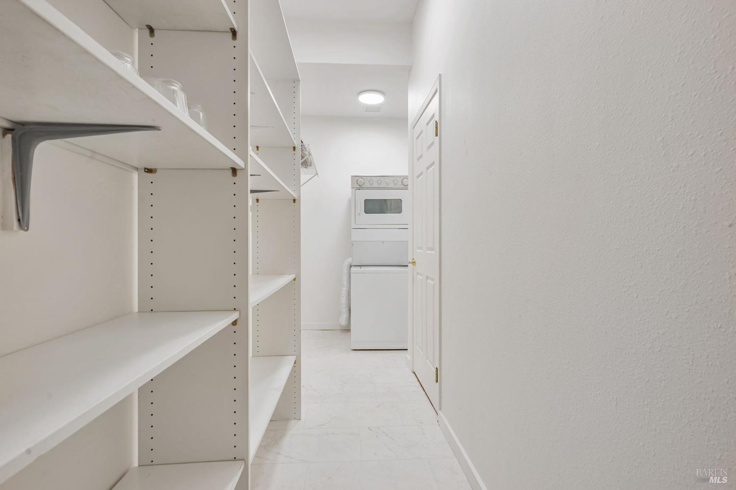 Detail Gallery Image 52 of 60 For 55 Tamalpais Rd, Kentfield,  CA 94904 - 4 Beds | 4 Baths
