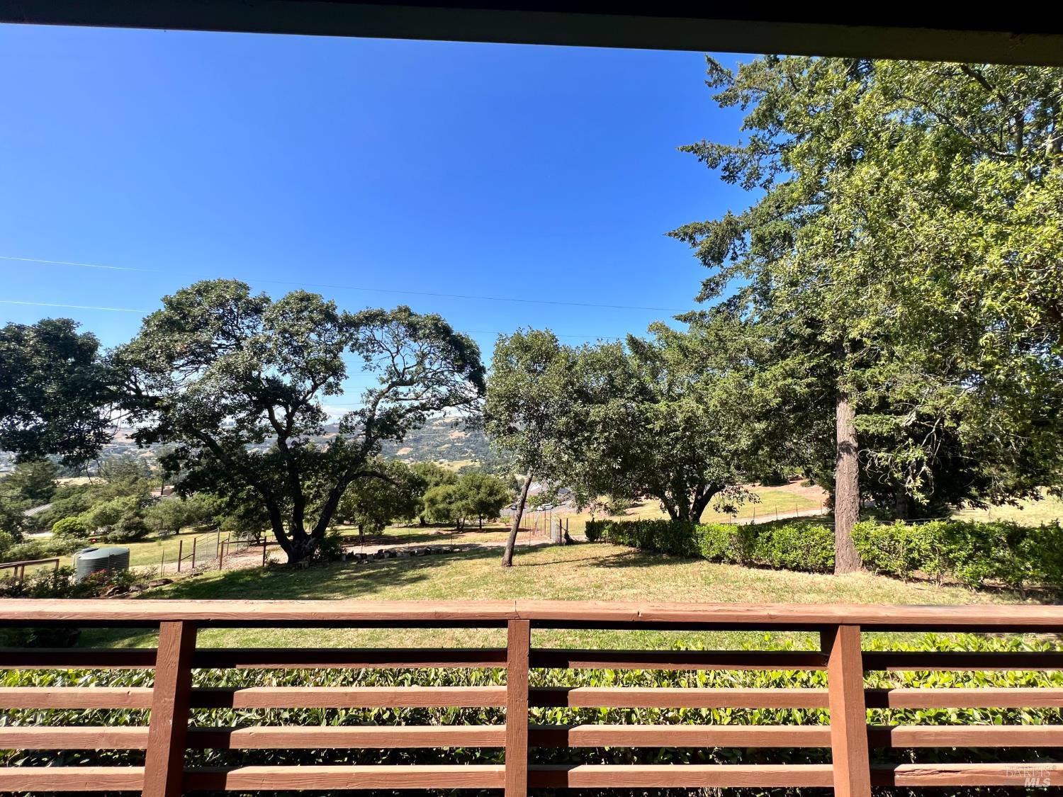 Detail Gallery Image 21 of 33 For 4383 Parker Hill Rd, Santa Rosa,  CA 95404 - 3 Beds | 3 Baths