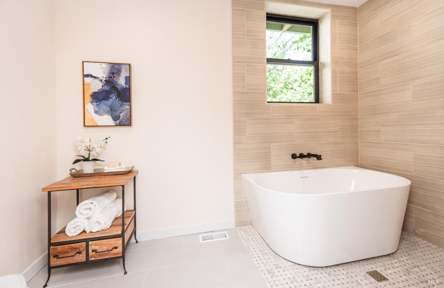 Detail Gallery Image 39 of 79 For 1043 La Quinta Ct, Napa,  CA 94559 - 4 Beds | 3/1 Baths