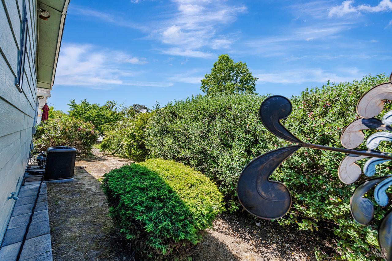 Detail Gallery Image 8 of 52 For 1955 Pinercrest Dr 227, Sonoma,  CA 95403 - 2 Beds | 2 Baths