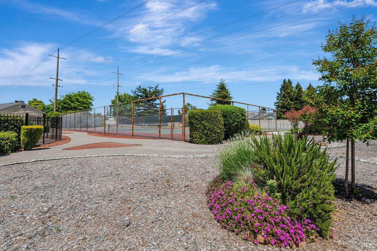 Detail Gallery Image 23 of 52 For 1955 Pinercrest Dr 227, Sonoma,  CA 95403 - 2 Beds | 2 Baths