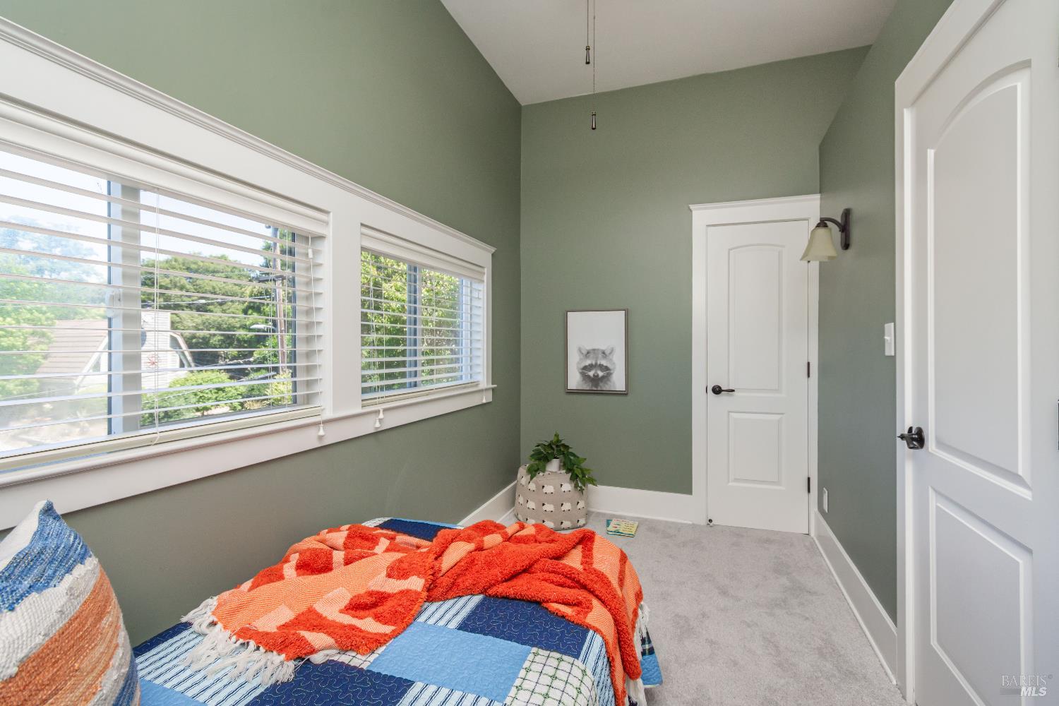 Detail Gallery Image 26 of 53 For 225 Berna Ave, Napa,  CA 94559 - 3 Beds | 2/1 Baths