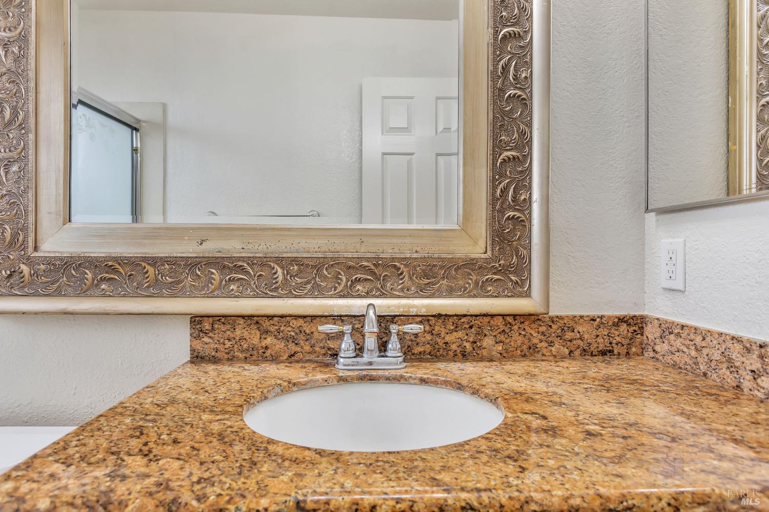 Detail Gallery Image 42 of 46 For 1001 Suffolk Way, Fairfield,  CA 94533 - 5 Beds | 3 Baths