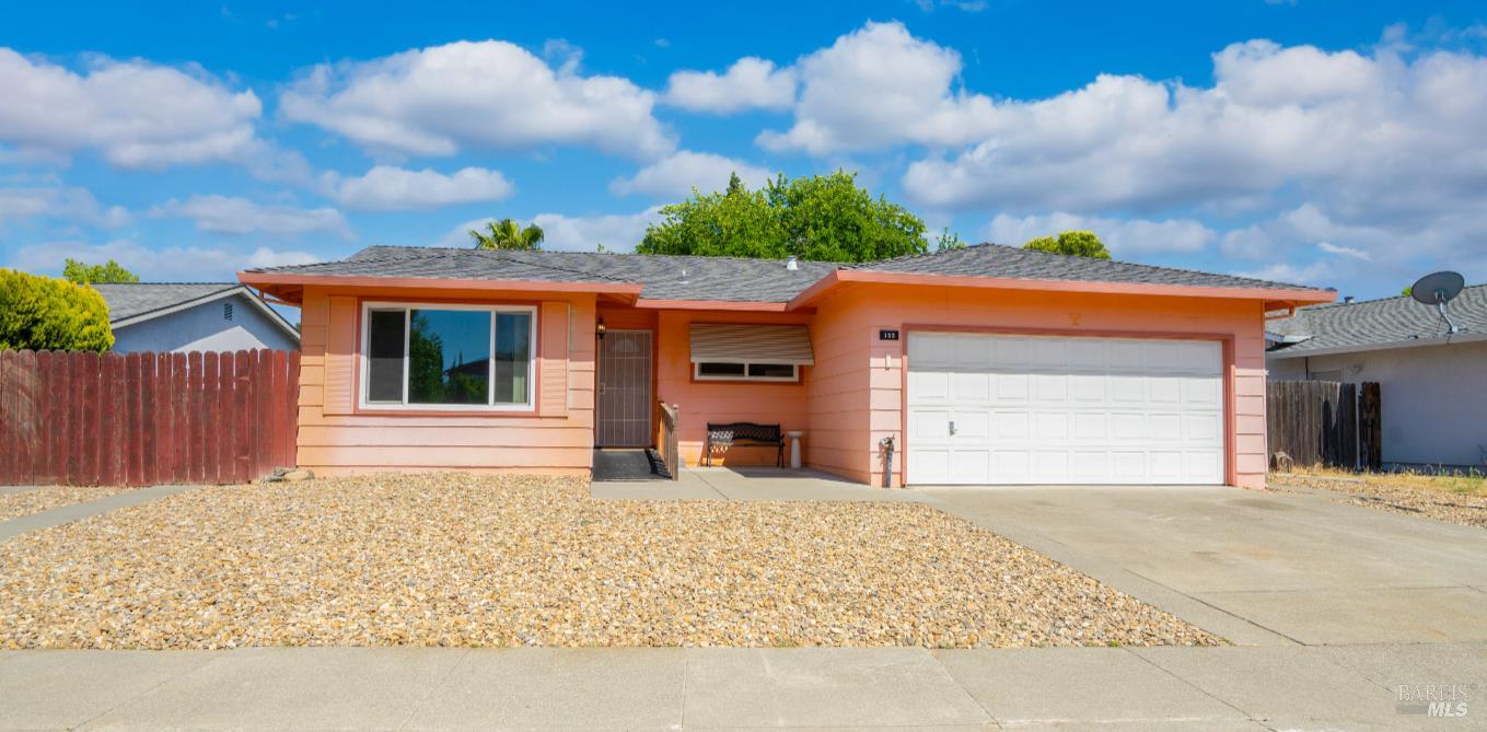 Detail Gallery Image 1 of 41 For 155 Midvale Dr, Vacaville,  CA 95687 - 4 Beds | 2 Baths