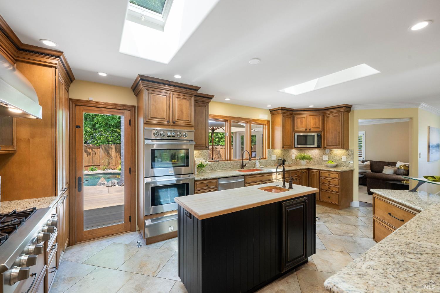 Detail Gallery Image 10 of 83 For 3936 Young Ave, Napa,  CA 94558 - 4 Beds | 2 Baths