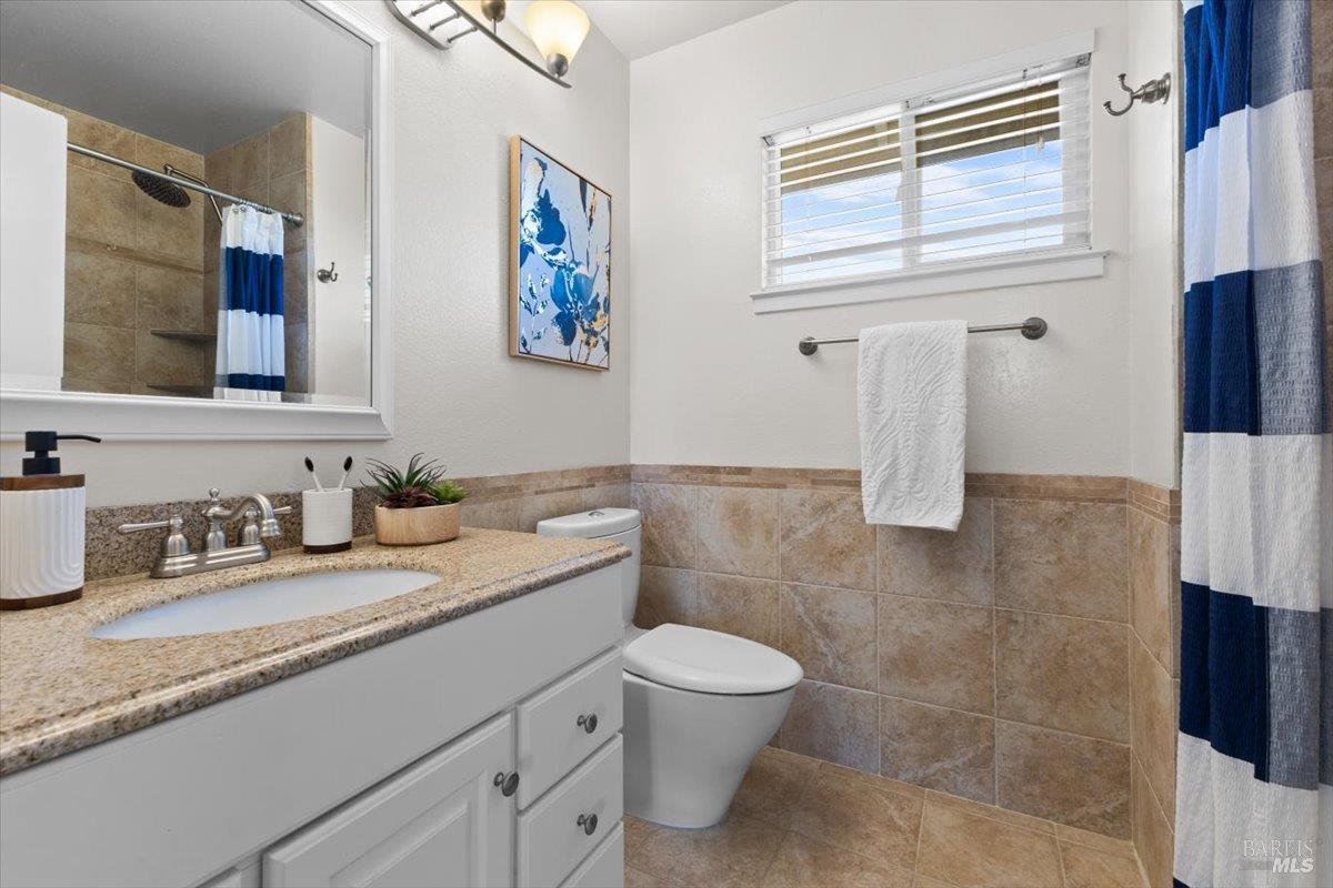 Detail Gallery Image 38 of 56 For 1503 Galaxy Ct, Rohnert Park,  CA 94928 - 4 Beds | 2/1 Baths