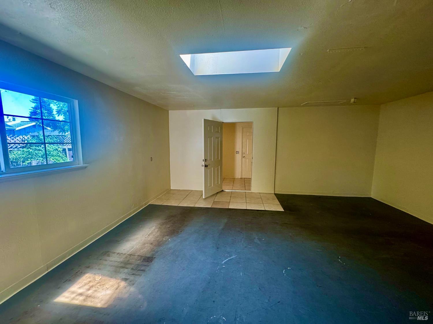 Detail Gallery Image 15 of 23 For 514 Earle St, Santa Rosa,  CA 95404 - 3 Beds | 2 Baths