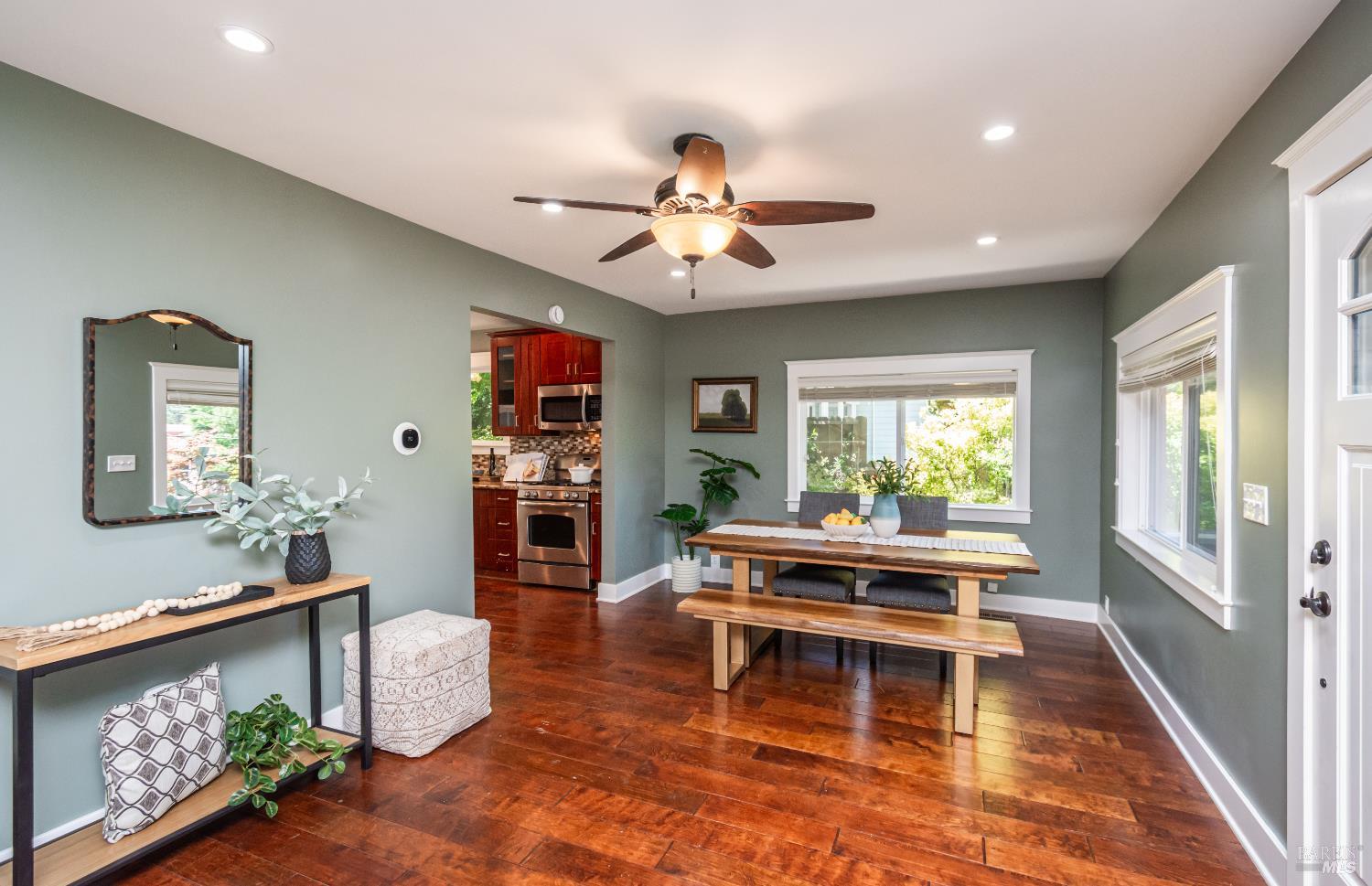 Detail Gallery Image 8 of 53 For 225 Berna Ave, Napa,  CA 94559 - 3 Beds | 2/1 Baths