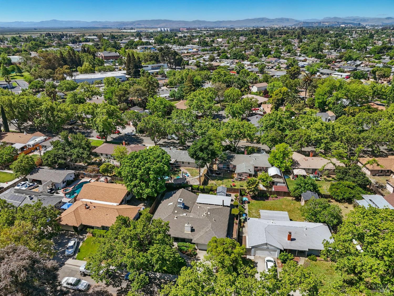 Detail Gallery Image 44 of 52 For 1233 Lincoln St, Fairfield,  CA 94533 - 4 Beds | 3 Baths