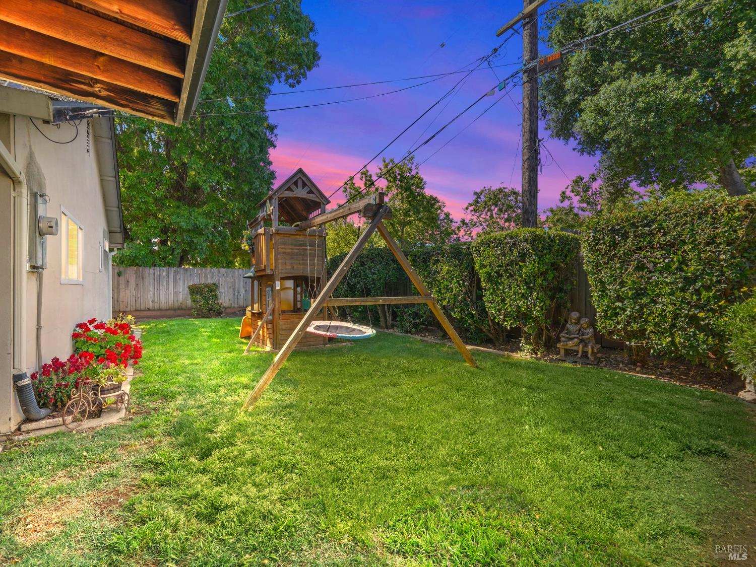 Detail Gallery Image 34 of 52 For 1233 Lincoln St, Fairfield,  CA 94533 - 4 Beds | 3 Baths