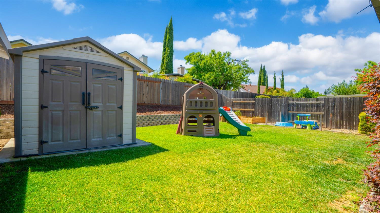 Detail Gallery Image 31 of 38 For 1192 Devonshire Dr, Vacaville,  CA 95687 - 4 Beds | 2/1 Baths