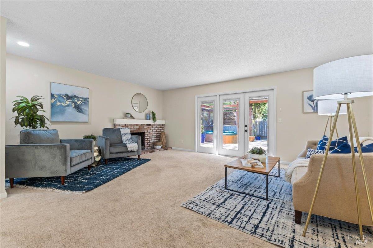 Detail Gallery Image 19 of 56 For 1503 Galaxy Ct, Rohnert Park,  CA 94928 - 4 Beds | 2/1 Baths