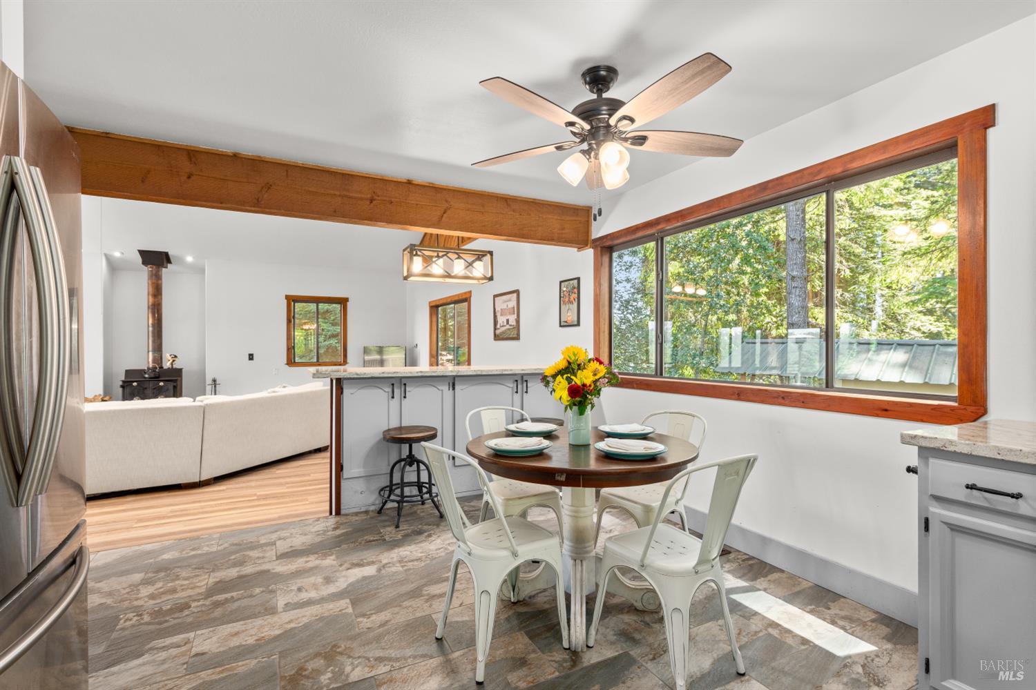 Detail Gallery Image 17 of 32 For 1 Mosswood Cir, Cazadero,  CA 95421 - 2 Beds | 2 Baths