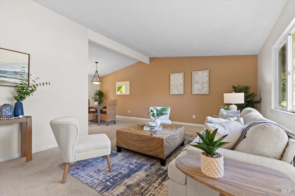 Detail Gallery Image 10 of 56 For 1503 Galaxy Ct, Rohnert Park,  CA 94928 - 4 Beds | 2/1 Baths