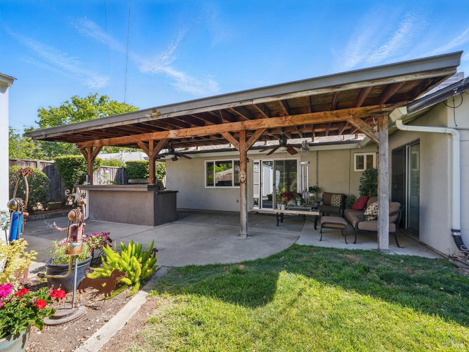 Detail Gallery Image 42 of 52 For 1233 Lincoln St, Fairfield,  CA 94533 - 4 Beds | 3 Baths
