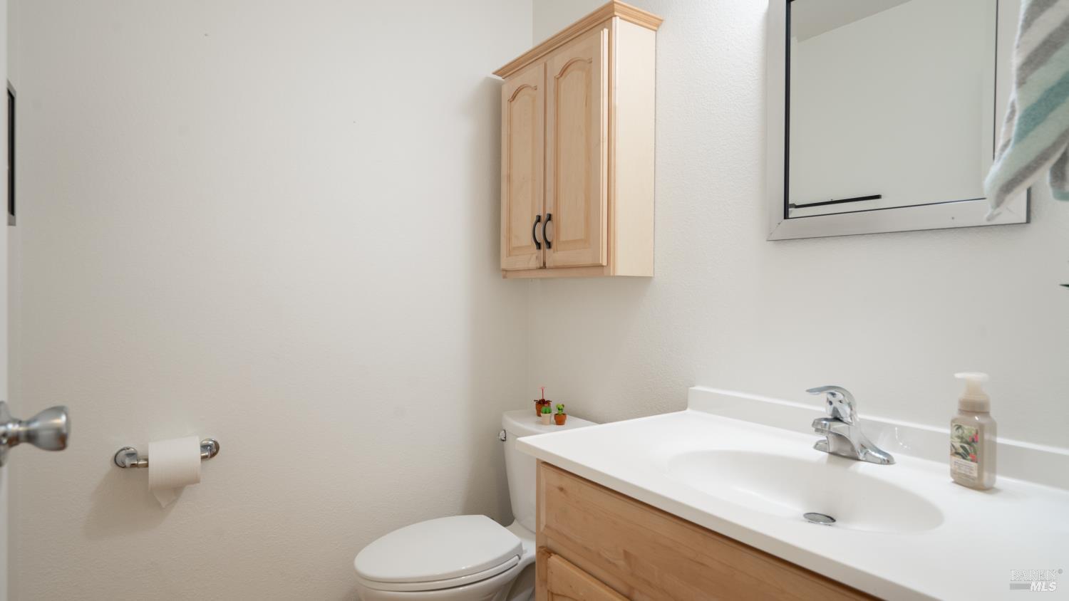 Detail Gallery Image 13 of 38 For 1192 Devonshire Dr, Vacaville,  CA 95687 - 4 Beds | 2/1 Baths