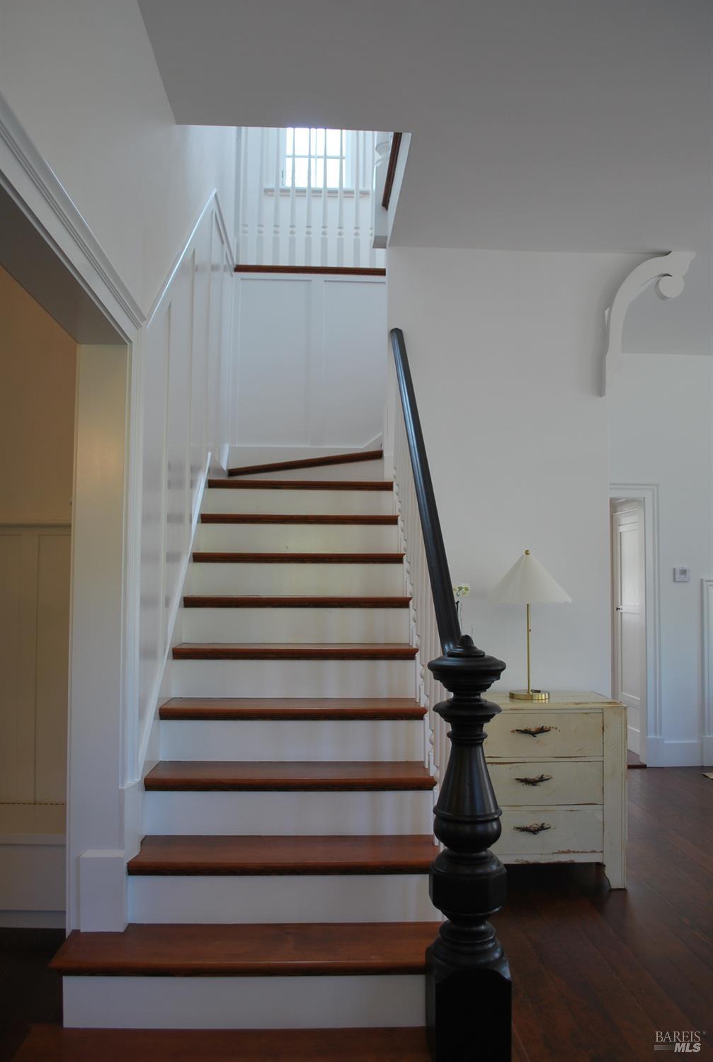Detail Gallery Image 21 of 50 For 1801 Bodega Ave, Petaluma,  CA 94952 - 5 Beds | 2/1 Baths
