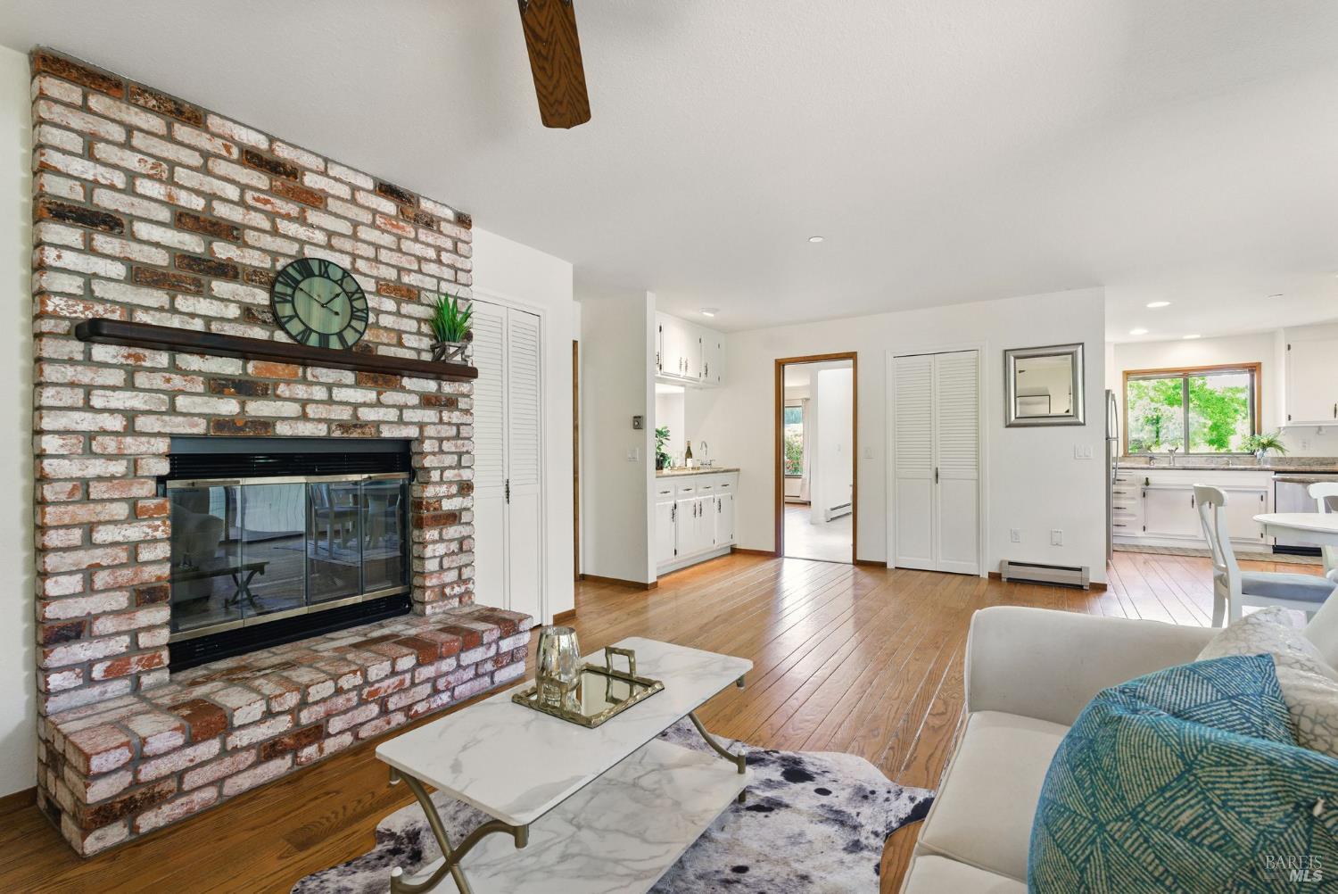 Detail Gallery Image 21 of 61 For 4620 Morris Ct, Santa Rosa,  CA 95405 - 4 Beds | 3 Baths