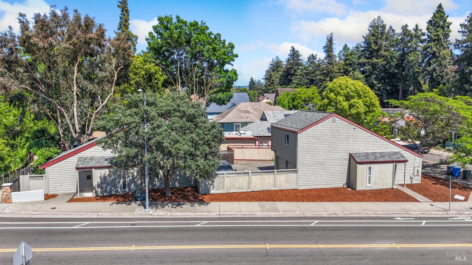 Detail Gallery Image 3 of 46 For 50 S a St, Santa Rosa,  CA 95401 - – Beds | – Baths