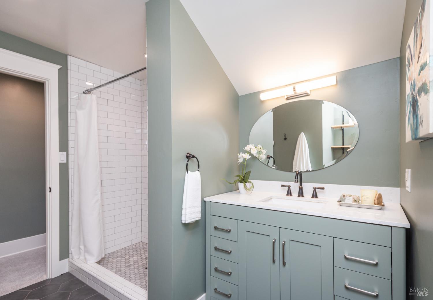 Detail Gallery Image 27 of 53 For 225 Berna Ave, Napa,  CA 94559 - 3 Beds | 2/1 Baths