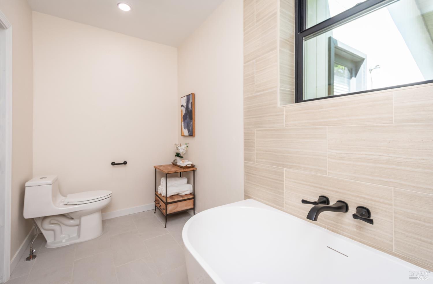 Detail Gallery Image 41 of 79 For 1043 La Quinta Ct, Napa,  CA 94559 - 4 Beds | 3/1 Baths
