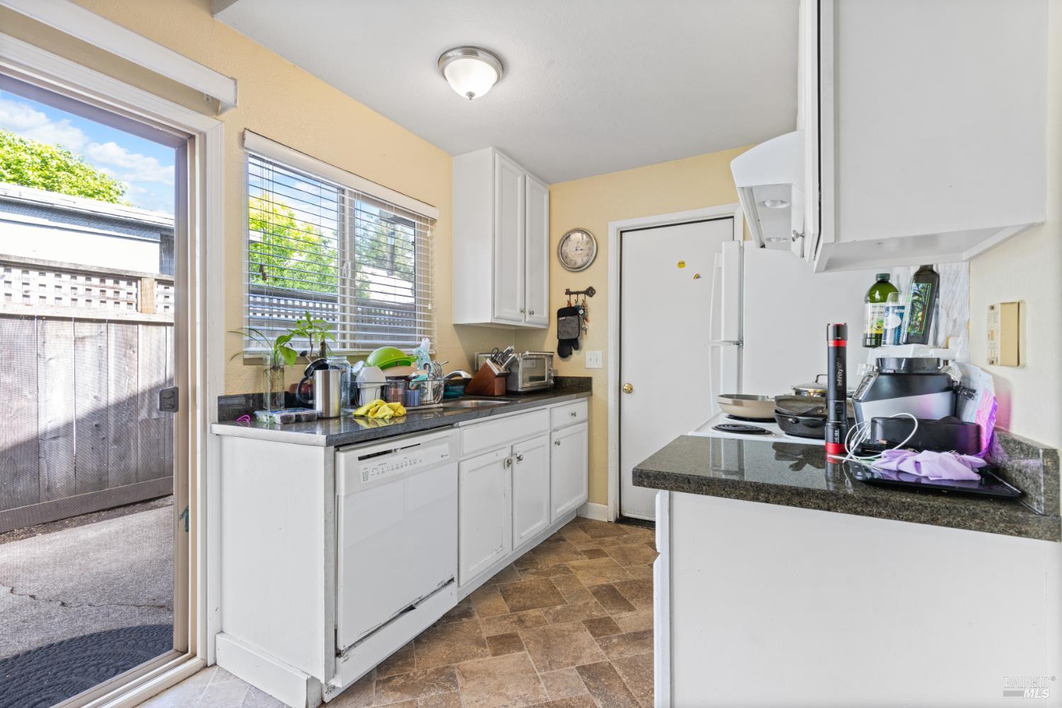Detail Gallery Image 9 of 46 For 50 S a St, Santa Rosa,  CA 95401 - – Beds | – Baths
