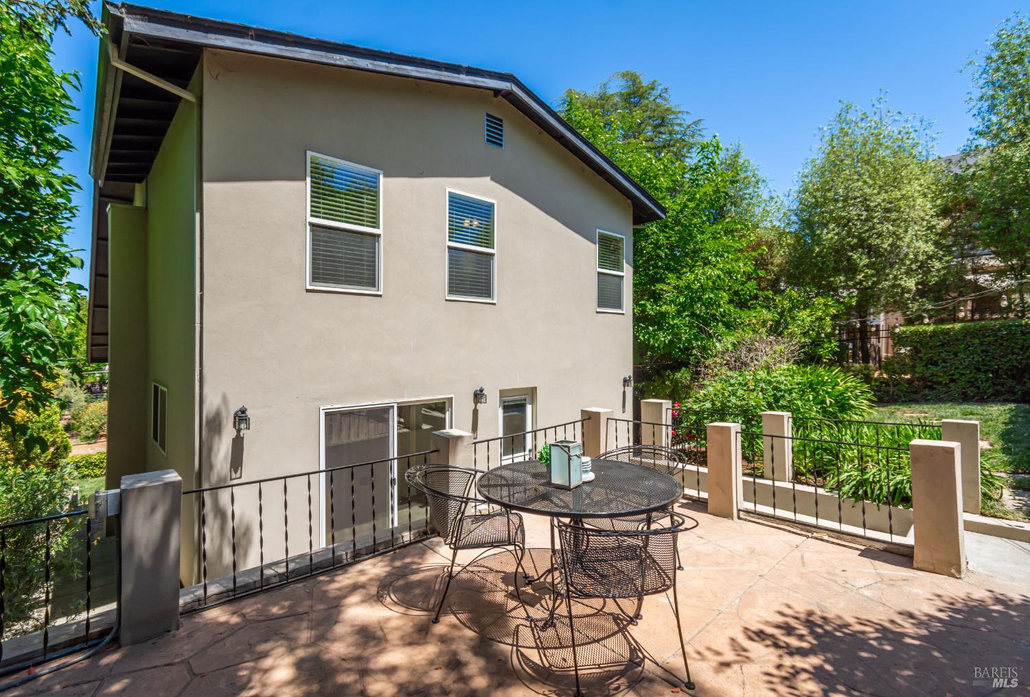 Detail Gallery Image 38 of 53 For 225 Berna Ave, Napa,  CA 94559 - 3 Beds | 2/1 Baths