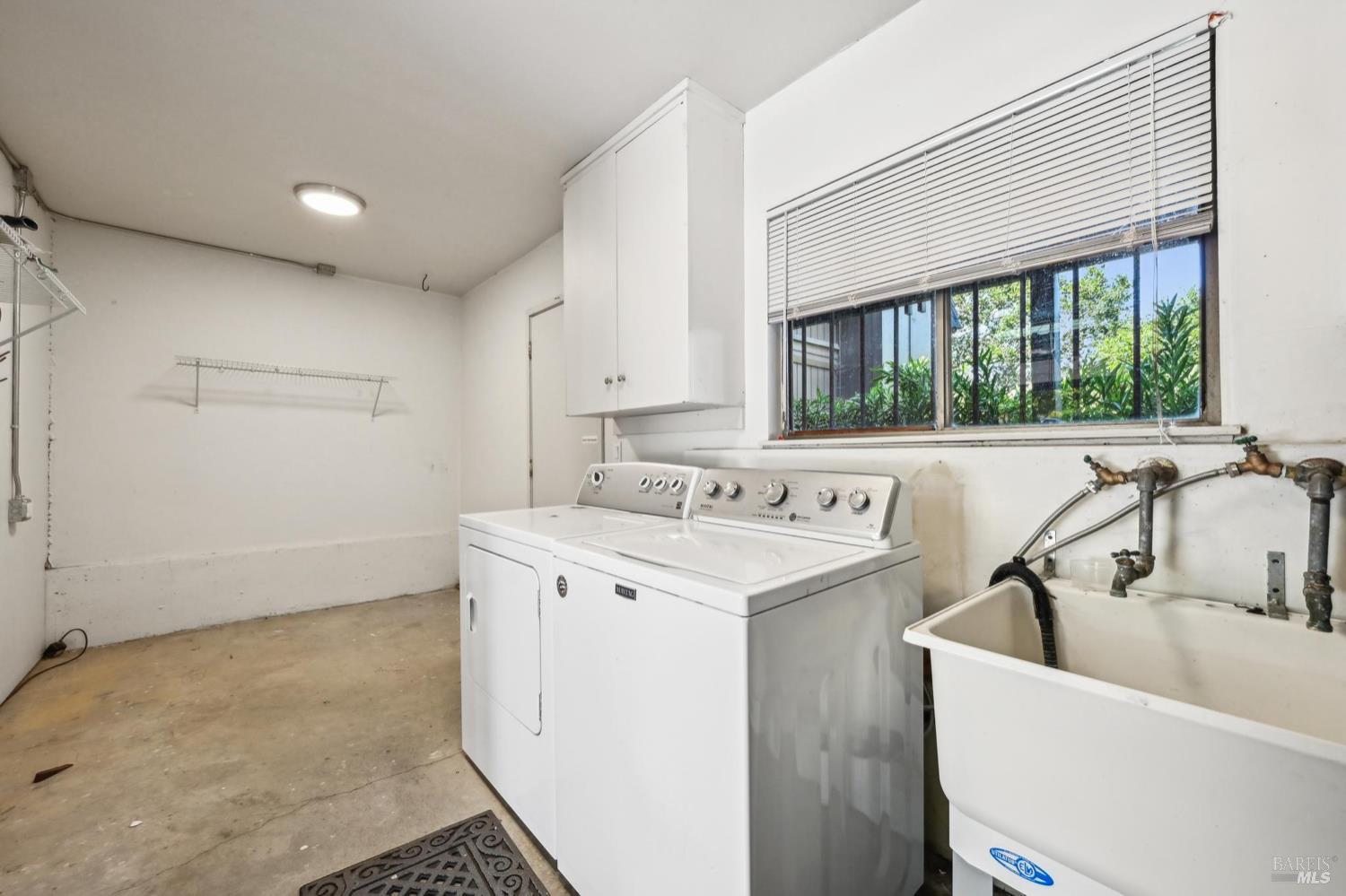 Detail Gallery Image 51 of 54 For 239 Knollwood Dr, San Rafael,  CA 94901 - 2 Beds | 2/1 Baths
