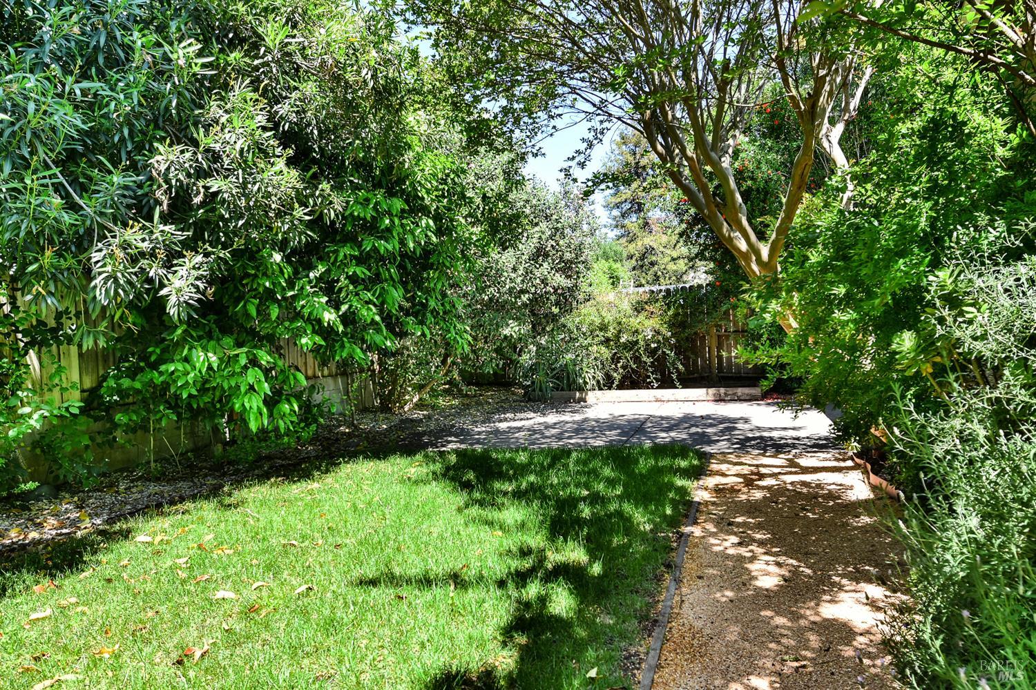 Detail Gallery Image 24 of 28 For 17884 San Carlos Dr, Sonoma,  CA 95476 - 4 Beds | 2 Baths