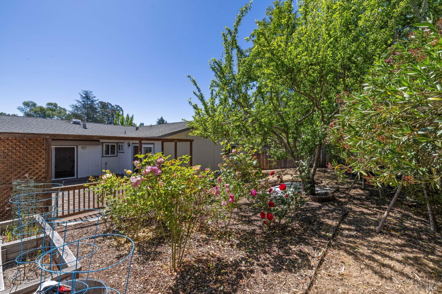 Detail Gallery Image 38 of 52 For 3429 Castlerock Ct, Santa Rosa,  CA 95404 - 4 Beds | 2 Baths