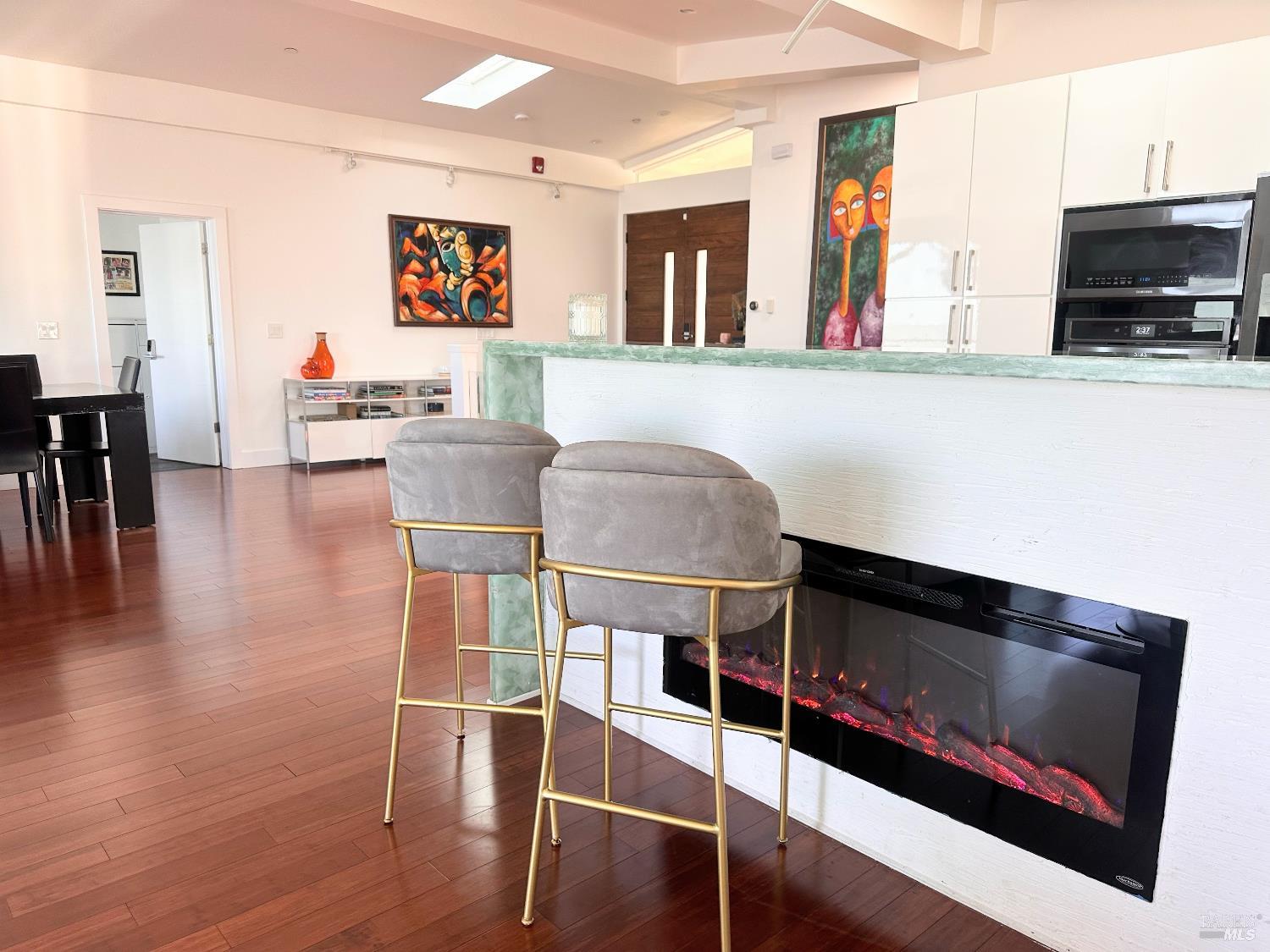Detail Gallery Image 11 of 53 For 5148 E Paradise Dr, Corte Madera,  CA 94925 - 5 Beds | 5 Baths