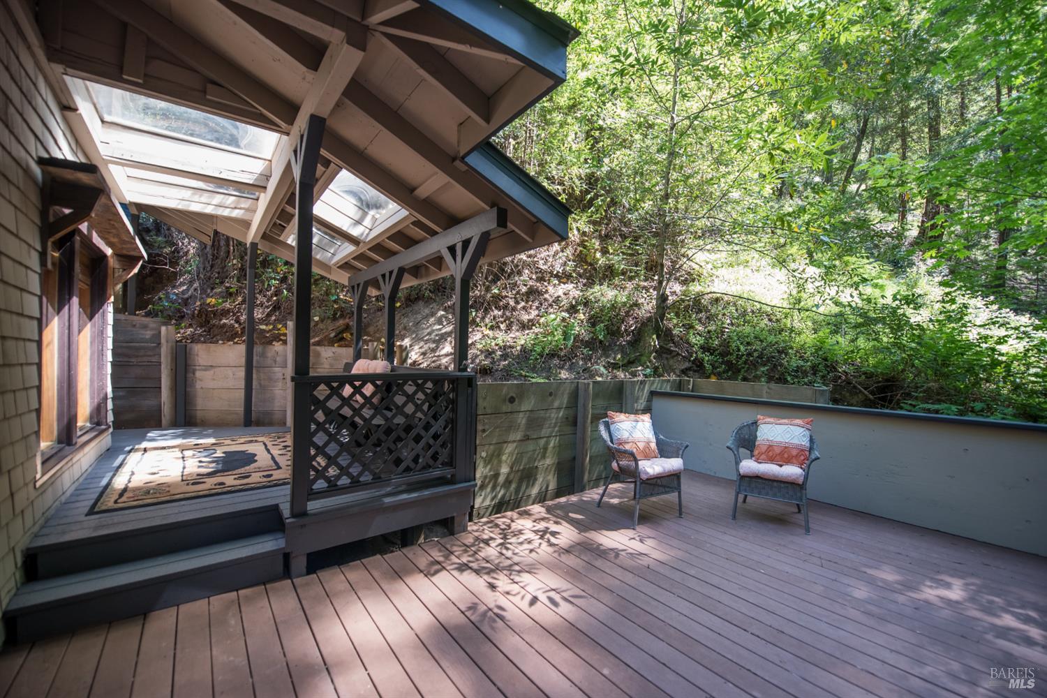 Detail Gallery Image 18 of 49 For 11917 Laurel Ave, Forestville,  CA 95436 - 3 Beds | 3 Baths