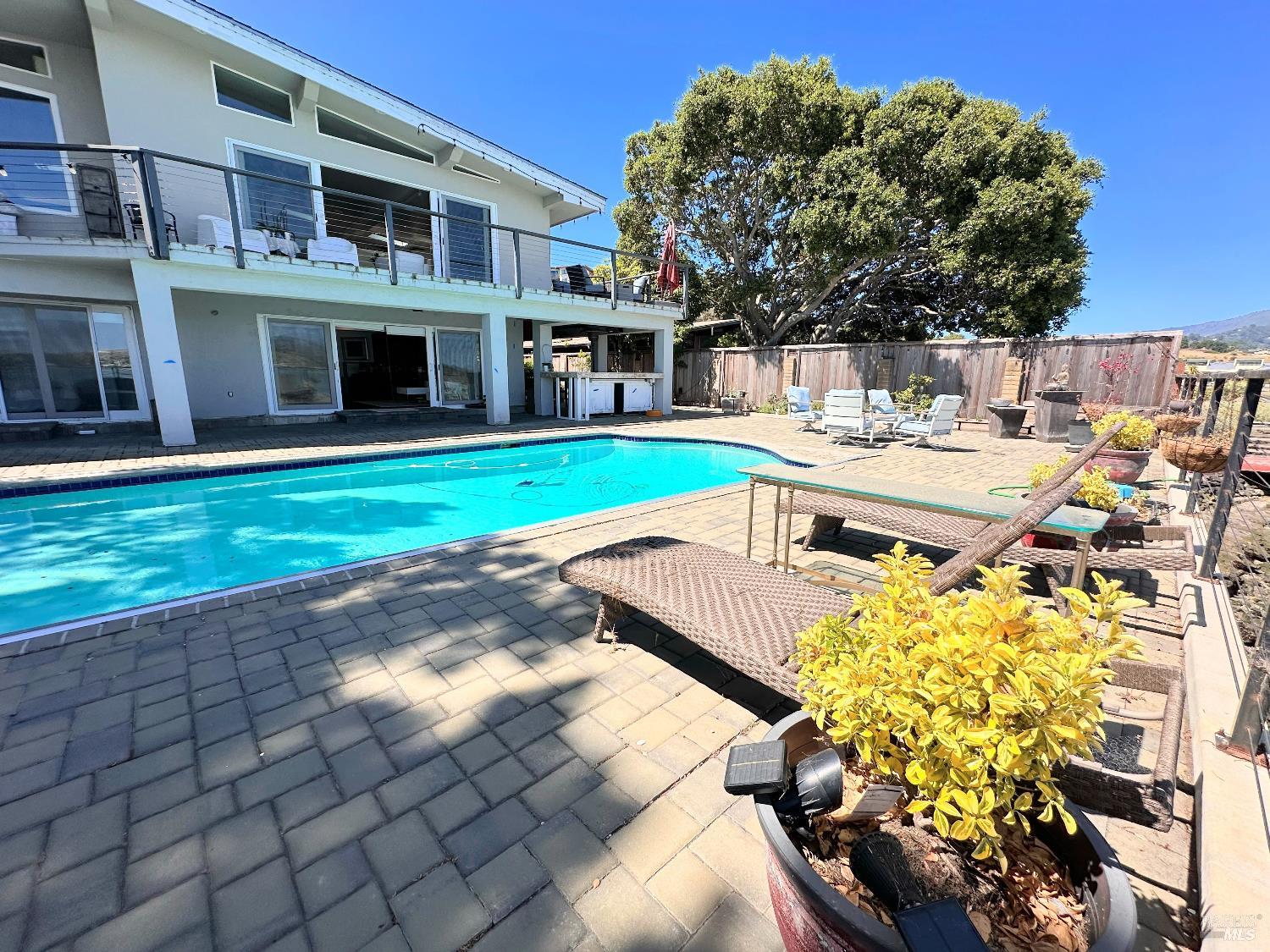 Detail Gallery Image 40 of 53 For 5148 E Paradise Dr, Corte Madera,  CA 94925 - 5 Beds | 5 Baths