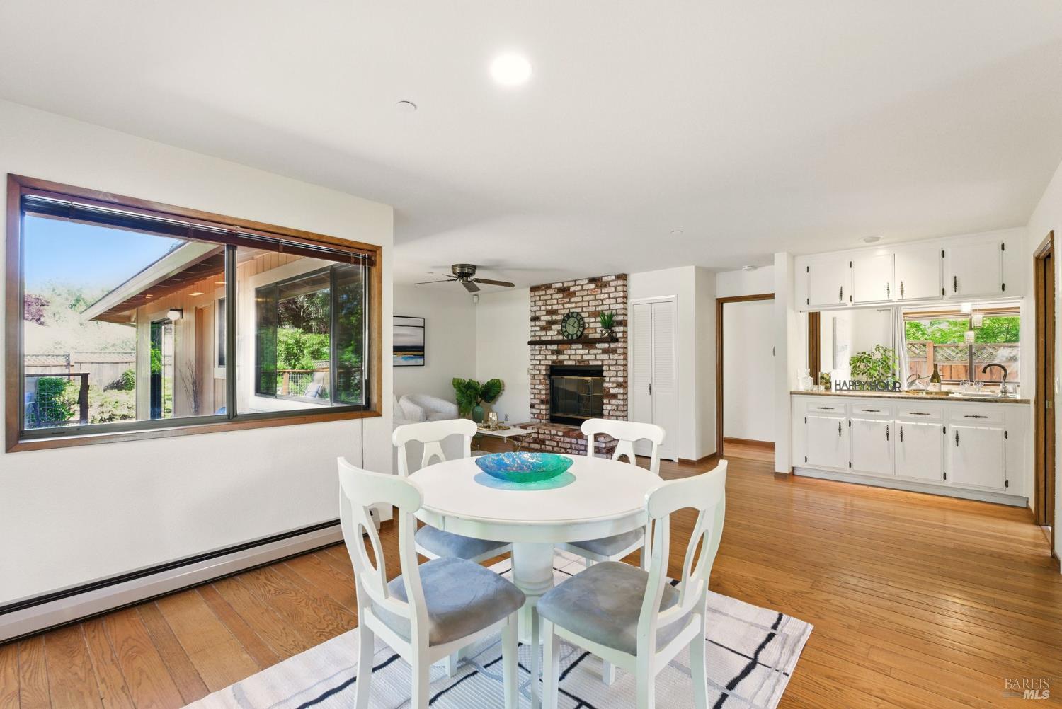 Detail Gallery Image 22 of 61 For 4620 Morris Ct, Santa Rosa,  CA 95405 - 4 Beds | 3 Baths