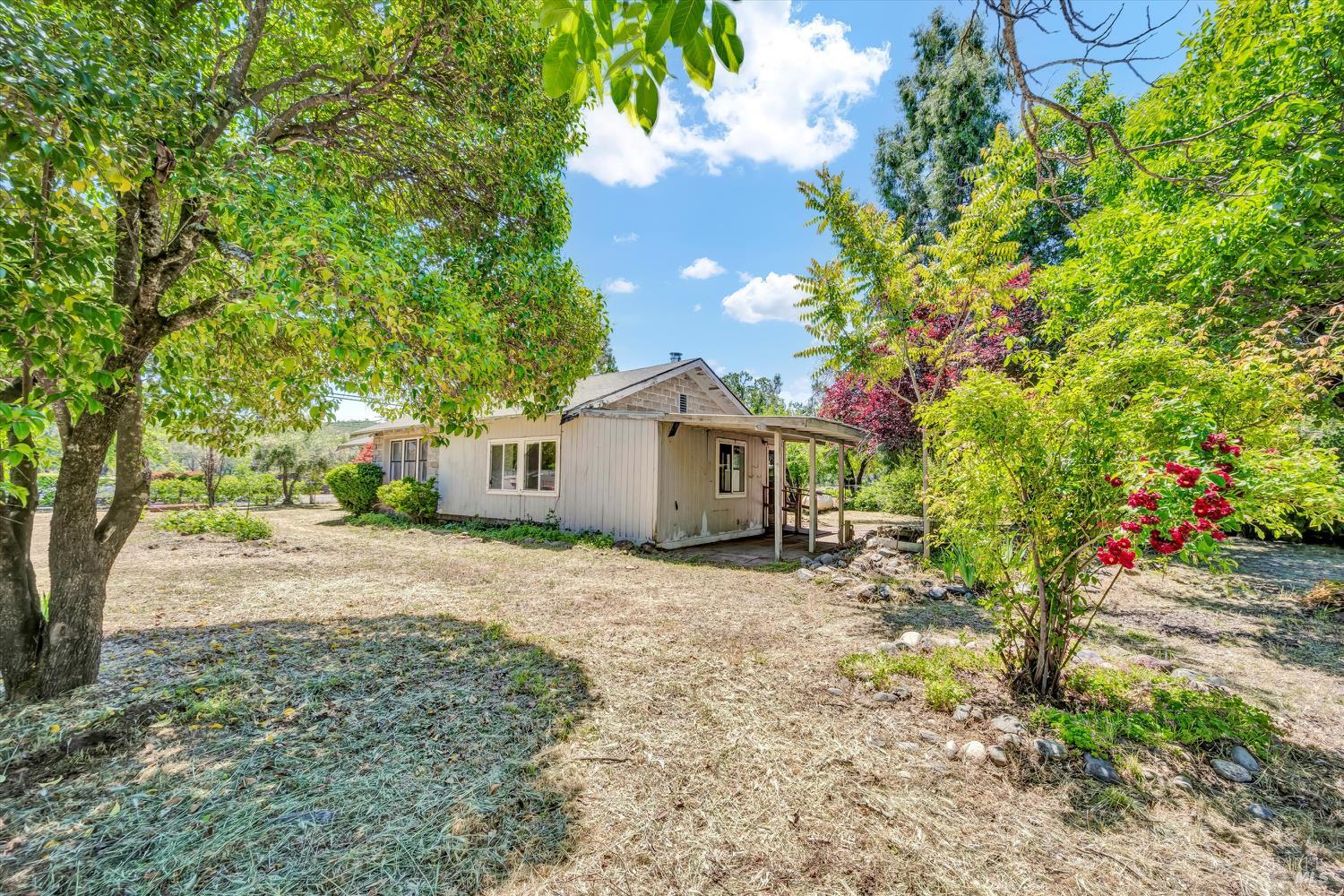 Detail Gallery Image 21 of 28 For 21345 Bush St, Middletown,  CA 95461 - 2 Beds | 1 Baths