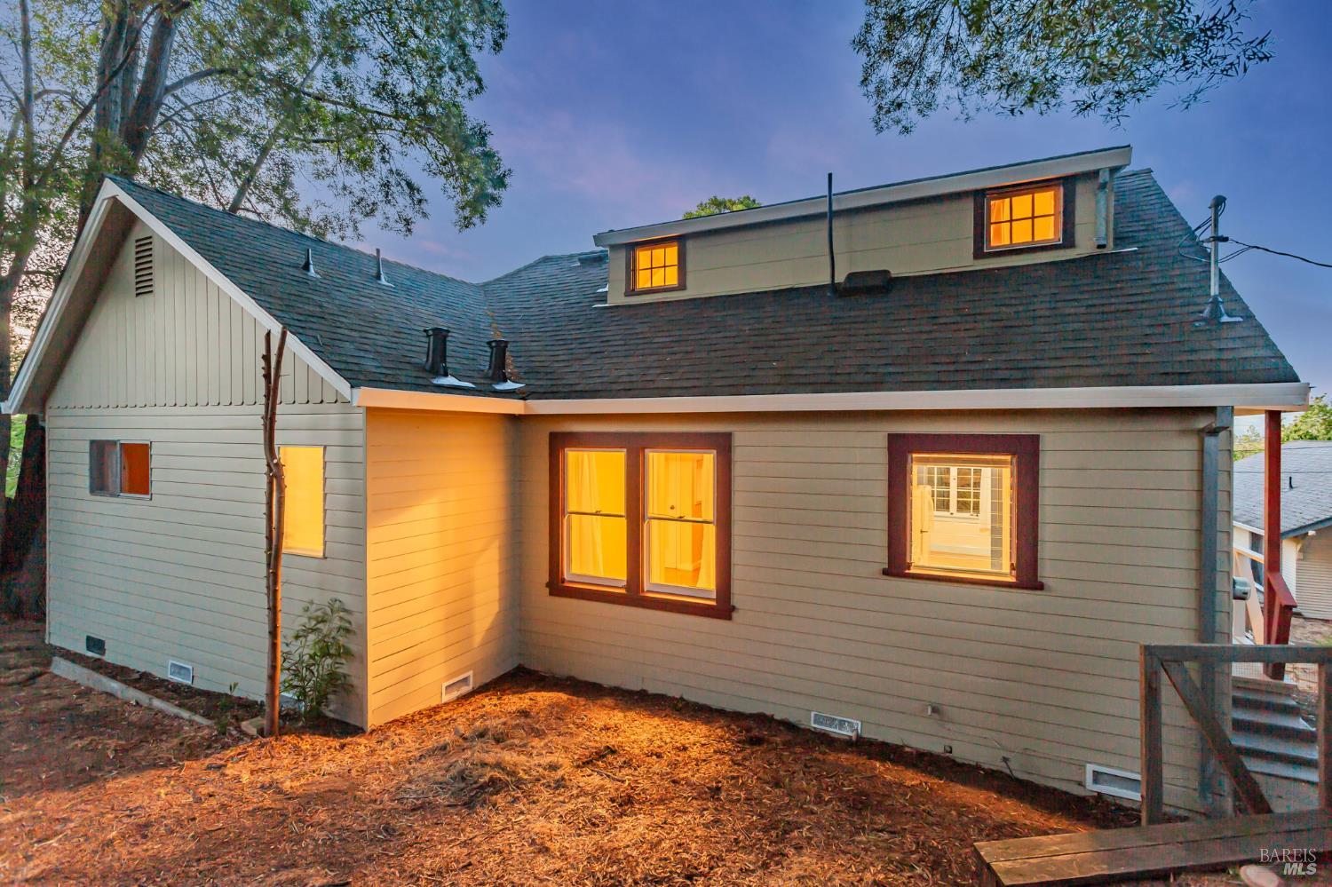 Detail Gallery Image 29 of 38 For 20 Laurel Ave, Petaluma,  CA 94952 - 2 Beds | 1 Baths