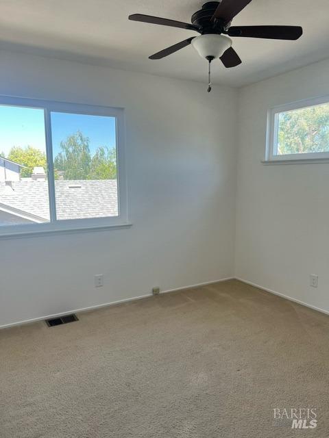 Detail Gallery Image 14 of 27 For 496 Lupine Cir, Vacaville,  CA 95687 - 3 Beds | 2/1 Baths