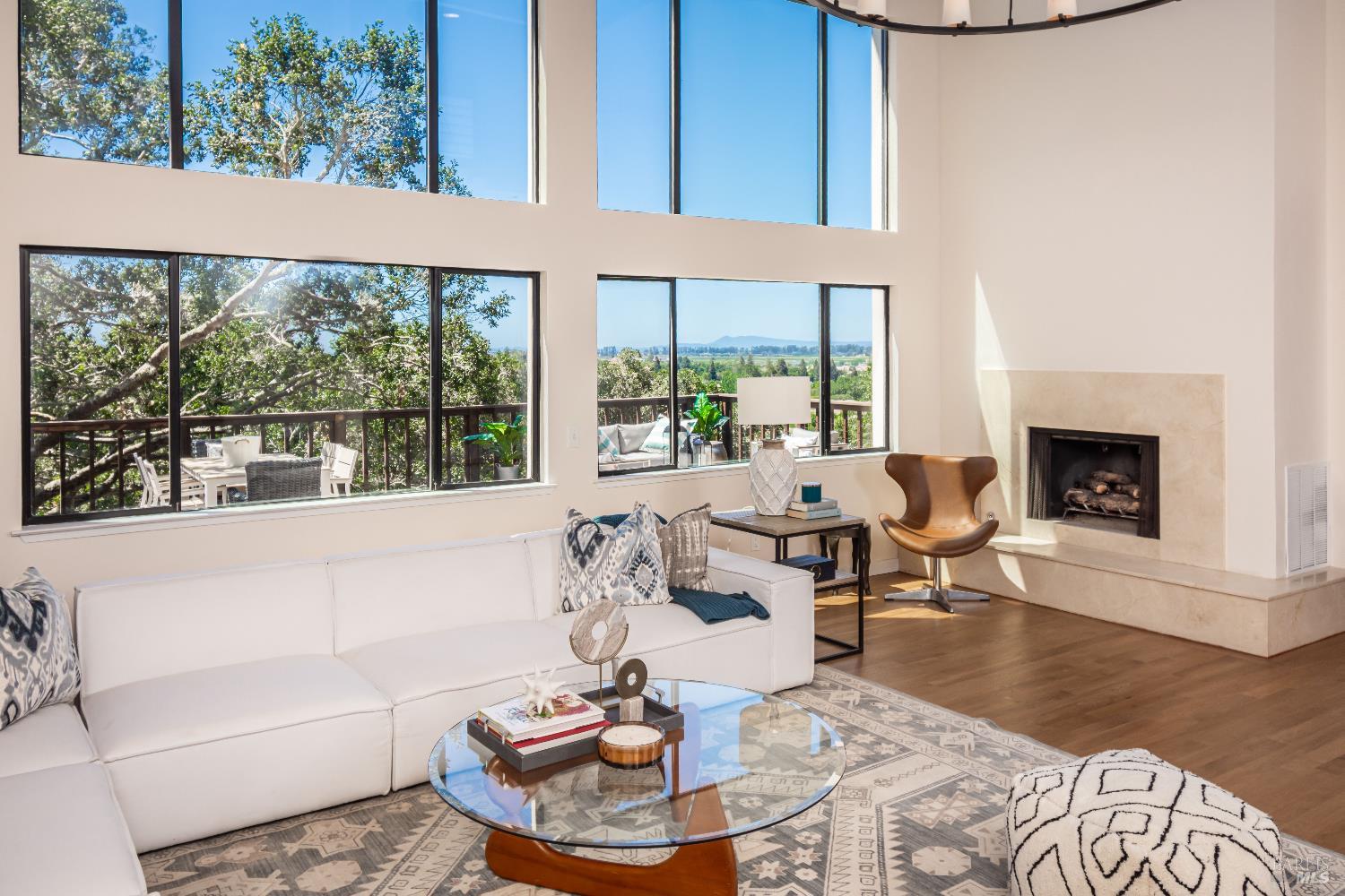 Detail Gallery Image 18 of 79 For 1043 La Quinta Ct, Napa,  CA 94559 - 4 Beds | 3/1 Baths