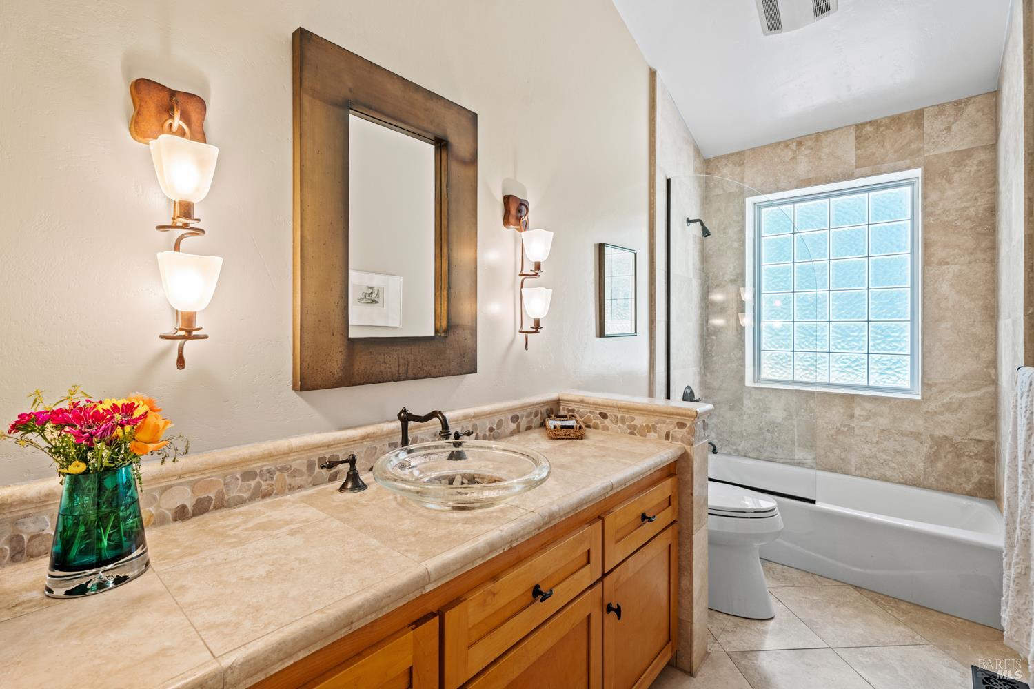 Detail Gallery Image 26 of 50 For 3700 Feliz Creek Rd, Hopland,  CA 95449 - 3 Beds | 3 Baths