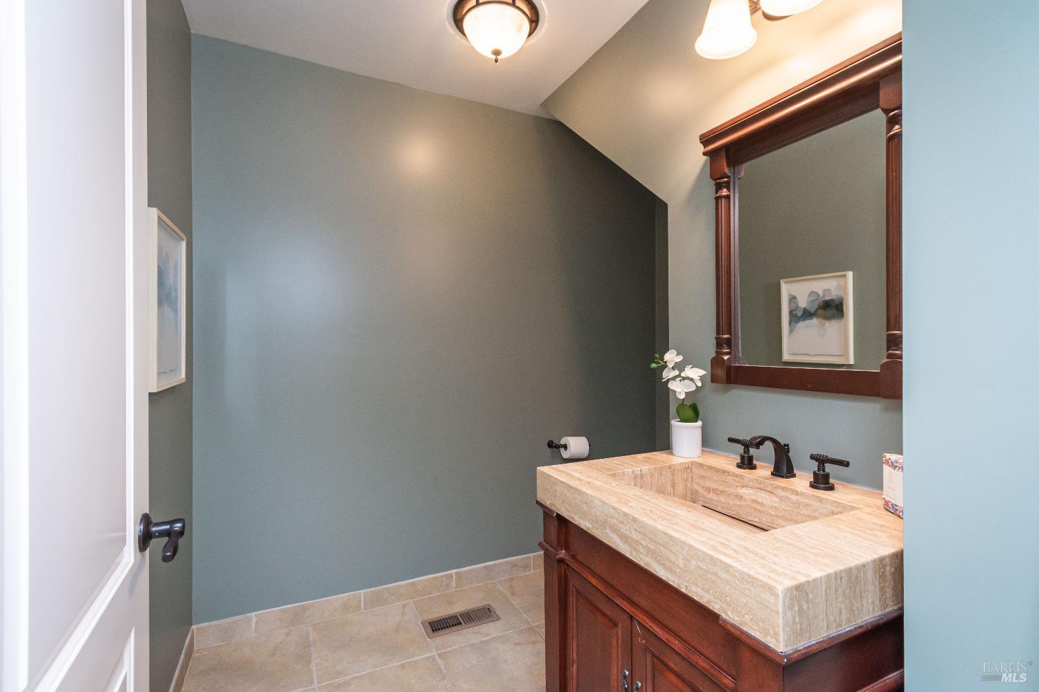 Detail Gallery Image 23 of 53 For 225 Berna Ave, Napa,  CA 94559 - 3 Beds | 2/1 Baths