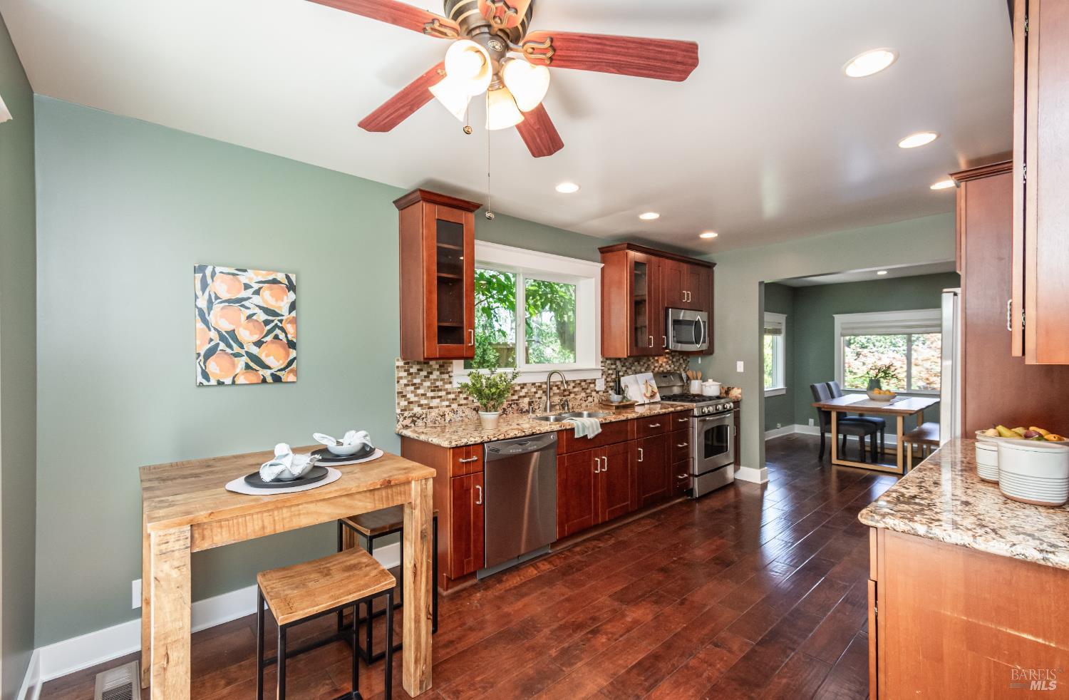Detail Gallery Image 20 of 53 For 225 Berna Ave, Napa,  CA 94559 - 3 Beds | 2/1 Baths