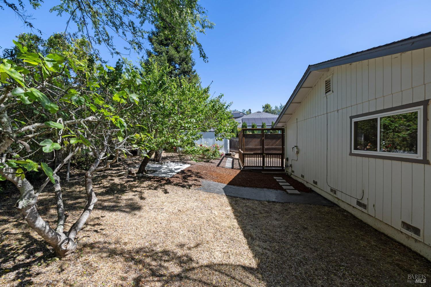 Detail Gallery Image 35 of 52 For 3429 Castlerock Ct, Santa Rosa,  CA 95404 - 4 Beds | 2 Baths