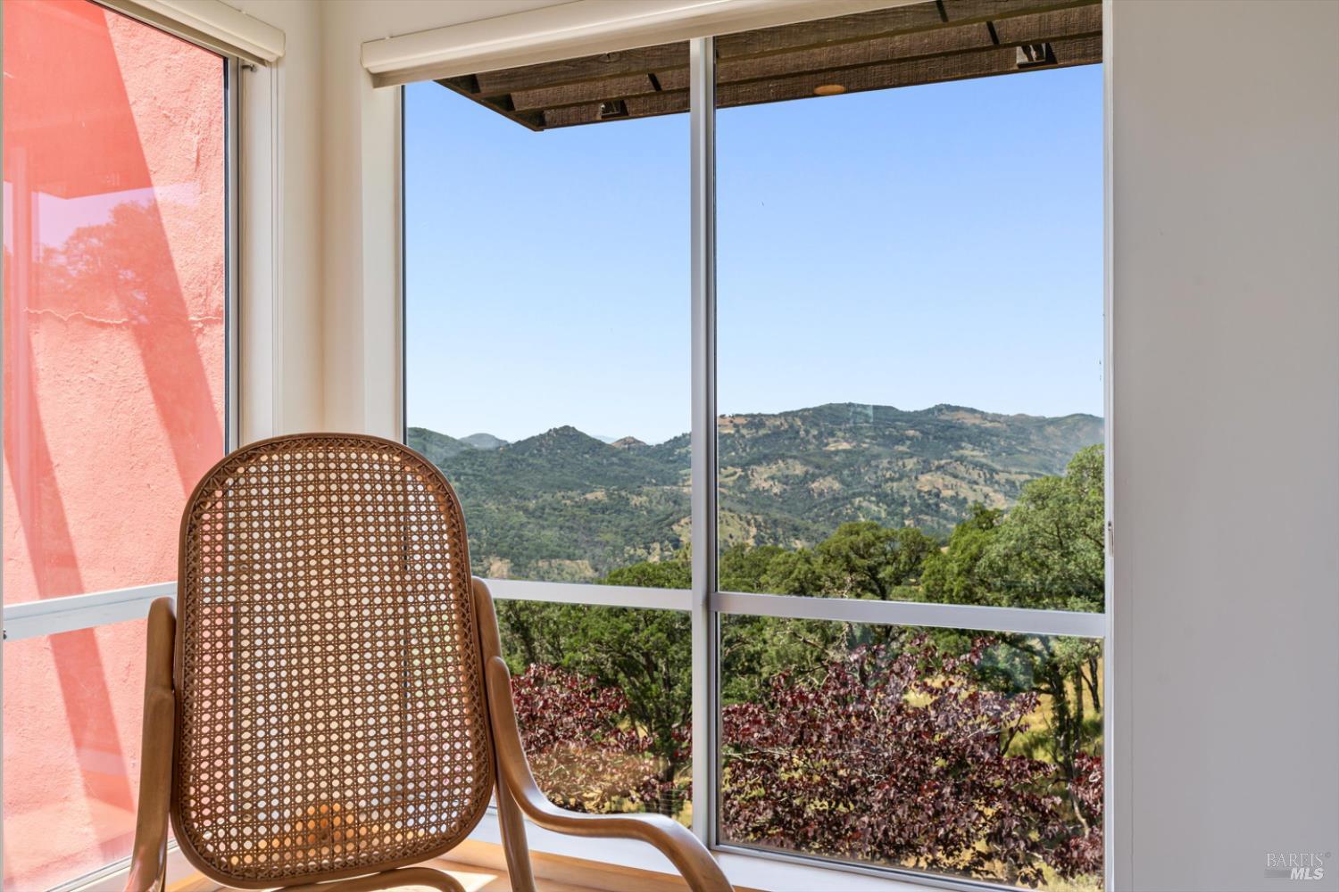 Detail Gallery Image 39 of 54 For 48 Longhorn Ridge Rd, Napa,  CA 94558 - 3 Beds | 3/1 Baths