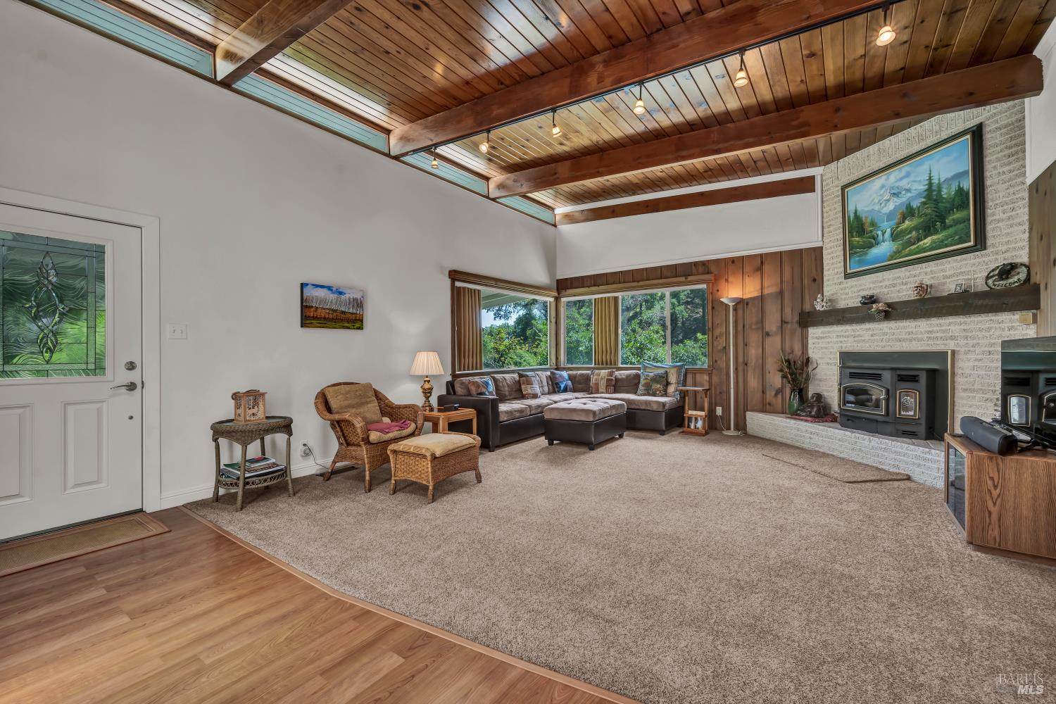 Detail Gallery Image 12 of 38 For 12255 Elk Mountain Rd, Upper Lake,  CA 95485 - 3 Beds | 2 Baths