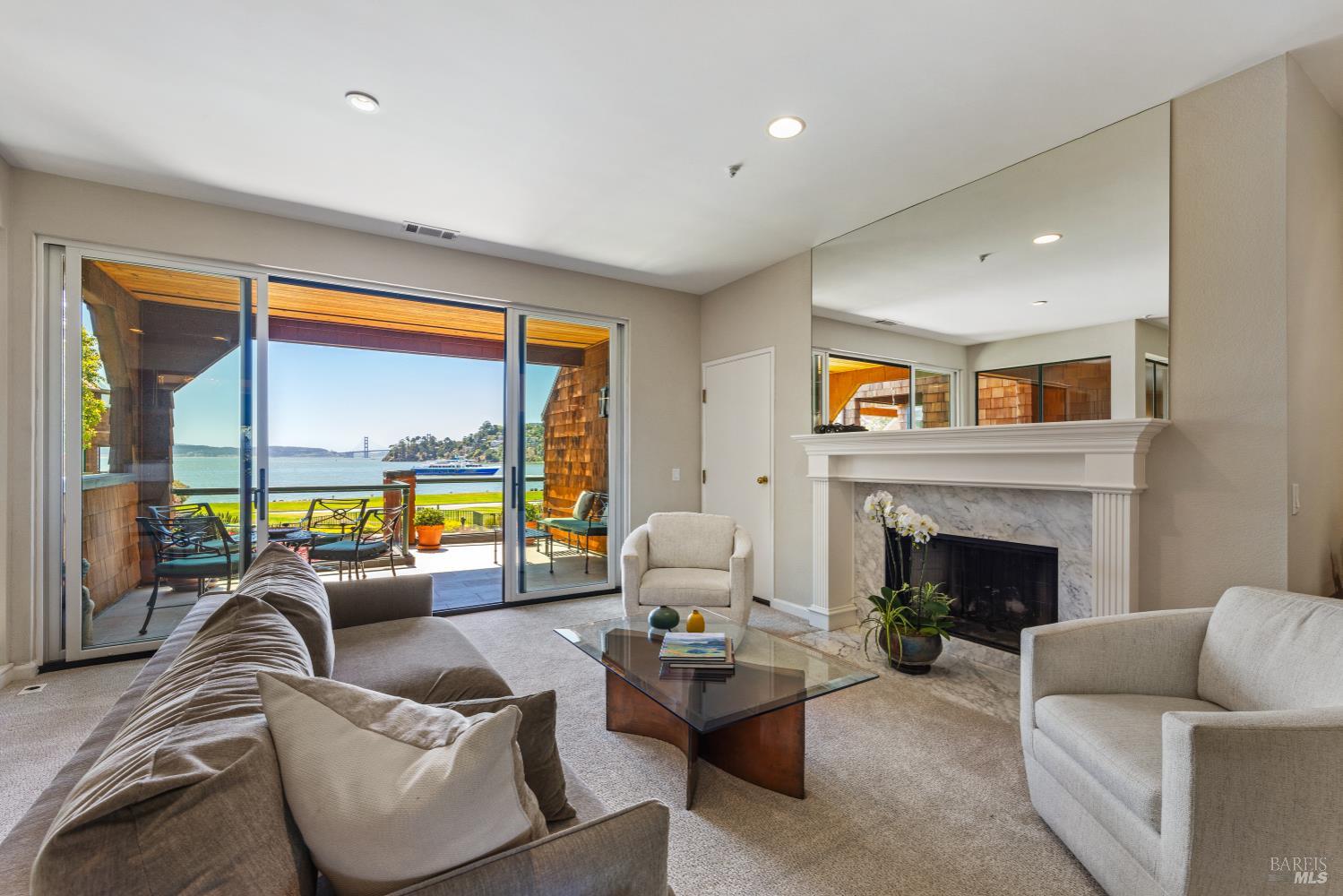 Detail Gallery Image 4 of 46 For 1910 Mar West St, Tiburon,  CA 94920 - 3 Beds | 2/1 Baths