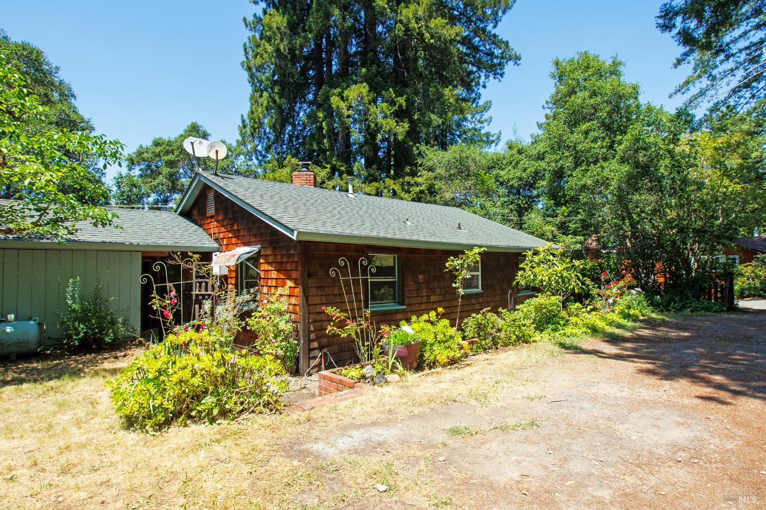 Detail Gallery Image 5 of 59 For 15866 Wright Dr, Guerneville,  CA 95446 - 3 Beds | 2 Baths