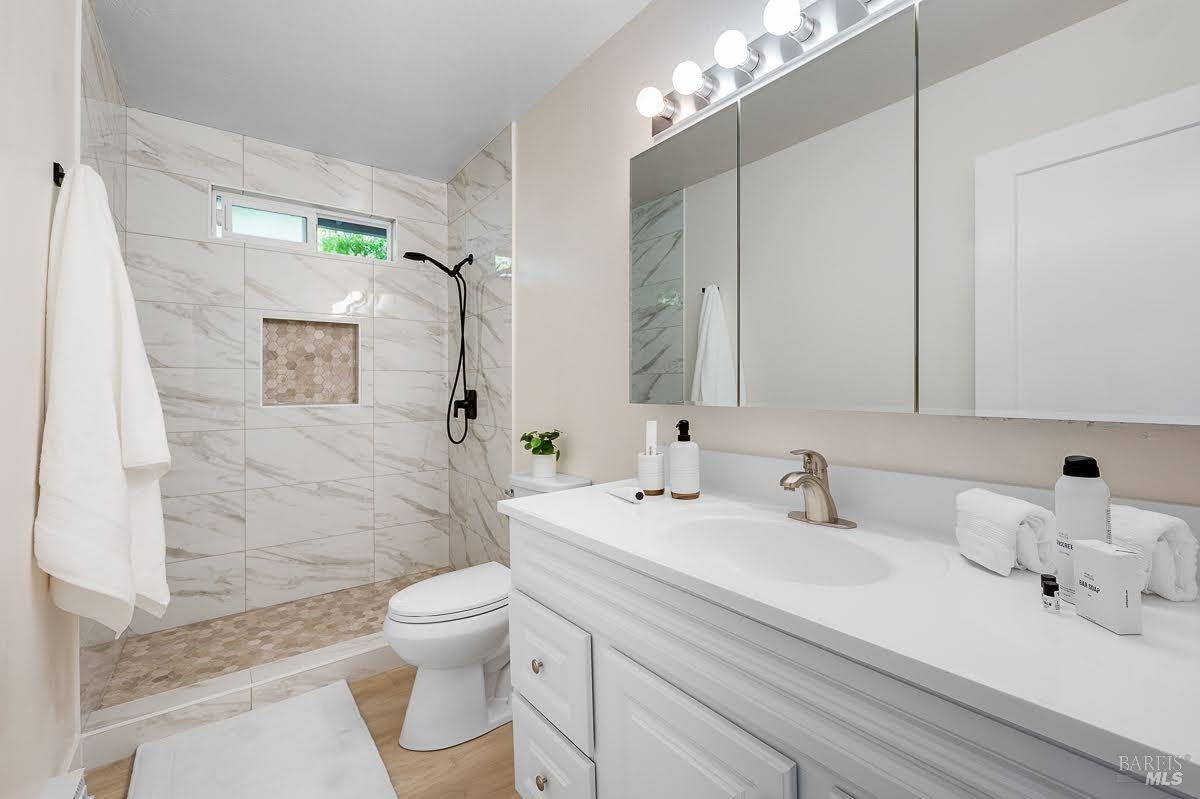 Detail Gallery Image 44 of 82 For 725 Lytton Station Rd, Healdsburg,  CA 95448 - – Beds | – Baths