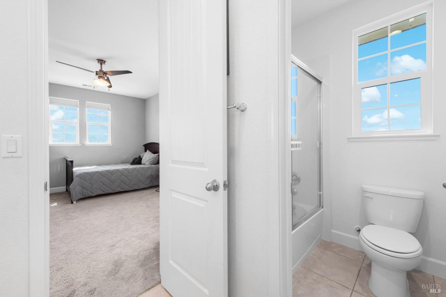Detail Gallery Image 47 of 66 For 4012 Jade Crest Hill Way, Vacaville,  CA 95688 - 6 Beds | 4/1 Baths